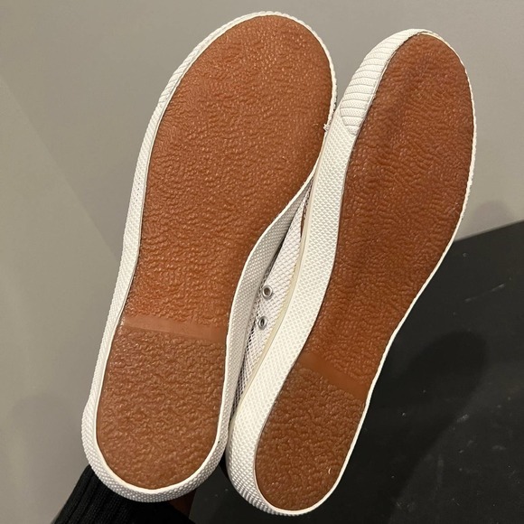 NWOB Tretorn Gullwing Mesh Cotton Net Sneaker Lace Up Brown White Womens Size 10 - Picture 8 of 8